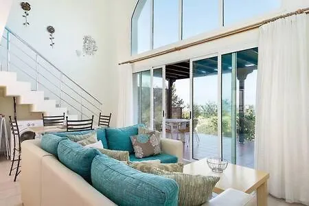 Feriehus Joya Cyprus Sapphire Garden *