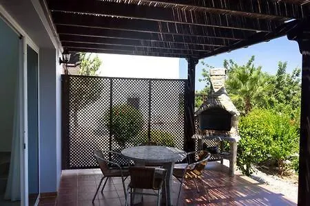 Joya Cyprus Sapphire Garden Feriehus