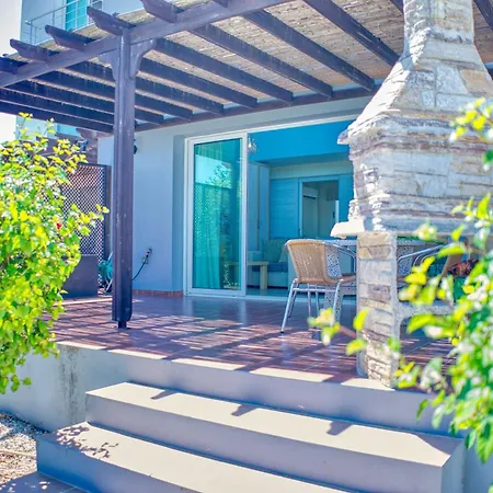 Prázdninový dům Joya Cyprus Sapphire Garden *